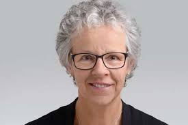 Die erste Leiterin, die keine Schwester ist