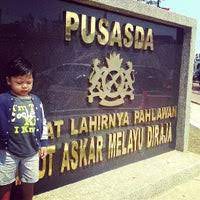 Kalau ke port dickson (pd), saya sekeluarga rasa tak sah kalau tak singgah ke muzium tentera darat, di kem si rusa, batu 4, port dickson. Kem Tentera Port Dickson Military Base