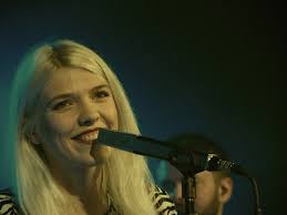 Daria podczas swojej programowej przygody trafiła pod skrzydła ewy farnej, natomiast tomasz to członek zespołu. Zmiana Klimatu Daria Zawialow Helsinki Tour Zdjecia Wideo Kurier Poranny