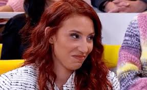 Catarina Miranda abandona 'Manhã CM' após ter sido apertada a falar de  assunto pessoal