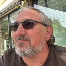 Que se passe t'il au Tiki Plage ? On dirait que quelque chose de plaisant  se prépare... à suivre ! 😎 What's going