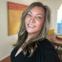 Nancy Hahn's Instagram, Twitter & Facebook