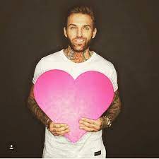 Pin On Aaron Chalmers