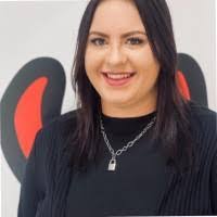 Heather Brydon's Instagram, Twitter & Facebook