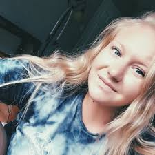 Emily Morey (@emilymorey_)