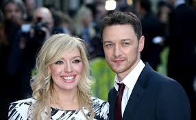 He made his acting debut as a teen in the near room and made mostly television appearances until 2003, when his feature. James Mcavoy Esposa Fumar Origen Tatuajes Y Patrimonio 2021 Taddlr