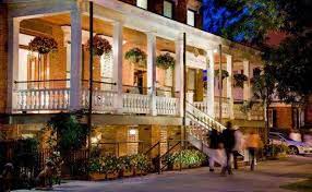 Saratoga Arms Boutique Hotel In Saratoga Springs An Award Winning Hotel On Broadway Saratoga Arms Saratoga Springs Hotels Saratoga