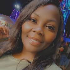 Sandra Buckley's Instagram, Twitter & Facebook