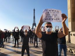Manifestation paris aujourd'hui prefecture de police. Videos Manifestation Des Intermittents De L Emploi A Paris On Va Finir Au Rsa Il Y A Urgence Actu Paris