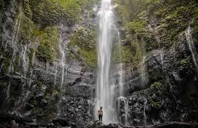 Harga tiket air terjun lumoly : Wahana Harga Tiket The Mountain Recreation Park 2021