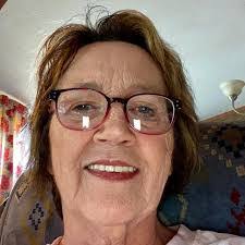 Kelli Blancett's Instagram, Twitter & Facebook