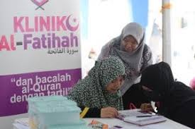 Tahukah anda ramai ahli politik dan pemimpin sama ada daripada parti pemerintah mahupun parti pembangkang di malaysia ini tidak kurang hebatnya dari segi pendidikan mereka? Penduduk Lembah Pantai Teruja Datang Klinik Al Fatihah Isma