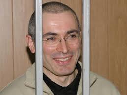 Бывший владелец компании юкос михаил ходорковский ответил спецпредставителю президента по связям с международными организациями анатоли. Hodorkovskij Predlozhil Prokuroru Provesti Fokus S Ischeznoveniem Nefti Iz Banki Novosti Pravo Ru