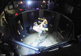 It is a birth of a new hero. Inside China S Underground Fight Club Where Stressed Residents Blow Off Steam Daily Mail Online