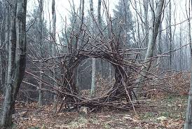 Site Specific Land Art By Andy Goldsworthy Are Ephemeral Earthworks Land Art Environmental Art Andy Goldsworthy Art