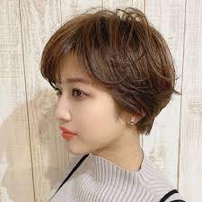 2020年の今っぽ ショートヘア はナチュラルで女っぽく 髪のプロ直伝 お仕事ヘアアレンジ oggi jp 中髪 ショートヘア ヘア