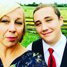 Any restaurant recommendations in Belleville? We will be a group of nine.  TIA