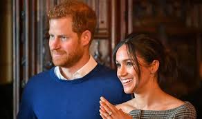 Harry and meghan announce their engagement. Meghan Markle And Harry Offer Glimpse Of Their Home S Interesting Art In Surprise Call Royal News Express Co Uk
