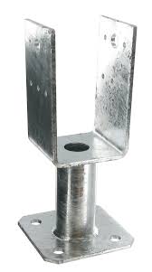 Pour monter vos poteaux sur une platine, rien de plus simple : Pied De Poteau En U Avec Platine Ppup Simpson Strong Tie