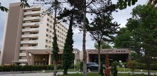 Hotel sunquest este un hotel care a fost catalogat la 3 stele si este situat in venus,o frumoasa statiune din romania.se afla la aproximativ 3 kilometri de mangalia.acest hotel este pozitionat pe o proprietate privata foarte mare. StaÅ£iunile Din Sudul Litoralului Mai Au Mult PanÄƒ Departe Hoinaru Ro