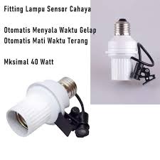 Charger aki otomatis cut out maksimum voltage 13,75 volt. Jual Fitting Lampu Led Bohlam Sensor Cahaya Otomatis Nyala Mati Murah Bagus Terbaru Juni 2021 Blibli