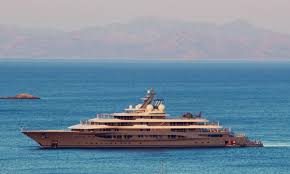 It has a wide beam for comfortable living space, 11 cabins for 25 guests and a private sea view terraces. 0 4a6f4672 On Twitter Look Who Is On Vacation In Turkey Jeffbezos Rumored To Own 400 Million Yacht Flying Fox Spotted Off The Turkey Coast Https T Co Bkecsadngw Https T Co Cfoxsmvwgy