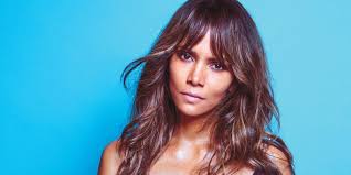 2056 x 2910 jpeg 542 кб. An Exploration Of Halle Berry S Ever Changing Hairstyles And Age Defying Beauty W Magazine Women S Fashion Celebrity News