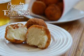 Las tortas son el postre clásico de todas las casas, la receta perfecta para un pastel de cumpleaños o una fiesta. Croquetas De Torta Del Casar