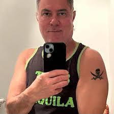 Homar Rivera's Instagram, Twitter & Facebook