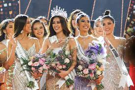 Sau khi kết thúc chặng đường chinh chiến tại miss universe 2020 với kết quả top 21, hoa hậu hoàn vũ 2019 nguyễn trần khánh vân đã có cuộc livestream ngắn trò chuyện với. Nguyá»…n Tráº§n Khanh Van Ä'Äƒng Quang Hoa Háº­u Hoan VÅ© Viá»‡t Nam Bao Khanh Hoa Ä'iá»‡n Tá»­
