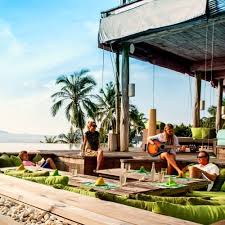 On y vient de tout le pays pour se régaler de crabes et autres. Destinations Soleil Pour Un Nouvel An Luxueux En Famille Little Guest