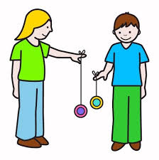 Los juegos tradicionales se inventaron en épocas antiguas donde aún no existía la tecnología y los más chicos se divertían en compañía de sus amigos. 19 Jeux D Enfants Ideas Teaching Spanish Kids Clipart Clip Art