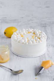 Fruchtige Zitronentorte Mit Lemon Curd Maracuja Fullung Rezept Zitronentorte Dessert Und Torten