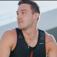 Olivia Valentini's Instagram, Twitter & Facebook