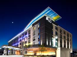 Say Hello To The Aloft Dulles Airport Hotel North Located Only 10 Minutes From Washington Dulles Inte Orlando Airport Hotel Stay The Night Pet Friendly Hotels