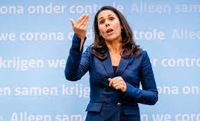 Verbazing tijdens persconferentie waarom vertrok doventolk irma sluis rtl boulevard volg live de persconferentie van mark rutte rn7 Ruim 5 7 Miljoen Mensen Zien Tolk Irma Gewisseld Worden In Persconferentie Rutte Show Ad Nl