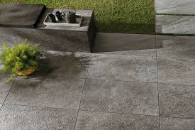 Terrassenplatten Im Natursteindesign Gunstig Online Kaufen Schnelle Lieferung Deutschlandweit Terrassenplatten Fliesen Terrasse Terrassenplatten Naturstein