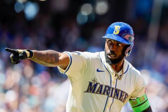 One year since trade to Mariners, Randy Arozarena has made himself at home  | The Seattle Times