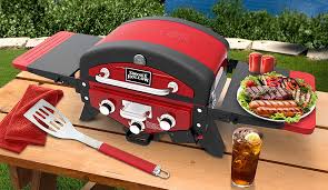 It is quite spacious and can grill up to 20 hamburgers in one time. Top 10 Smoke Hollow Grills March 2021 Reviews And Buyers Guide Grills Forever