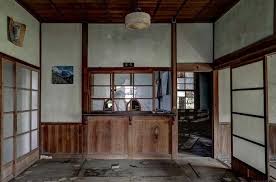 * after first posting this article, one of my good friends(keen surfer) told me good inside information about surfing. Japanese House Traditional Japanese House Wooden Shack