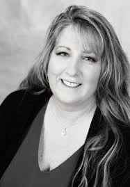 A former queen, a princess, and returning contestants compete for 2018  Mardi Gras crown