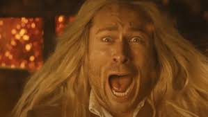 Glen Powell saltou com uma Ram sobre um vulcão no comercial do Super Bowl,  isso seria possível na vida real?