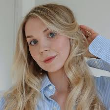 Top 45 Minimalist Influencers in 2025