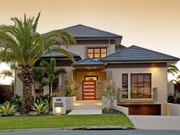 Modernas, clásicas, de lujo, rusticas, de madera, pequeñas, grandes esta fachada permite el ingreso de la luz todo el día a la casa lo cual permite un ahorro. Fachadas De Casas Imagenes Ideas Y Disenos Modernos