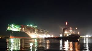 Suez canal is a container ship built in 2002 by hyundai heavy industries co. N 6s9ujgzacv M