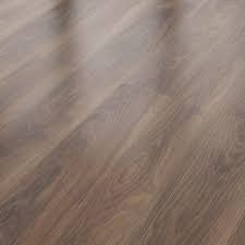 This helps avoid installing too many light or dark planks next to each other. Gunstock Oak 7mm Laminate Flooring By Inhaus The Flooring Factory