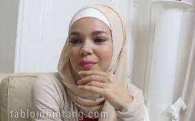 Fedi nuril, rianti cartwright, carissa putri, zaskia adya mecca, melanie putria director : Mengenang Ayat Ayat Cinta Dewi Sandra Memuji Akting Rianti Cartwright Tabloidbintang Com