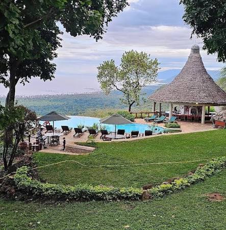 LAKE MANYARA SERENA SAFARI LODGE - Prices & Reviews (Lake Manyara National Park, Tanzania)