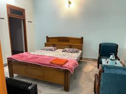 Budget friendly room interior