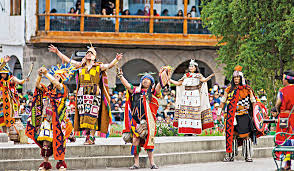 The chakana or inkan inti raymi is the festival of the sun, which coincides with the winter solstice and harvest time. Inti Raymi 4 Fun Facts About The Peruvian Festival Of The Sun